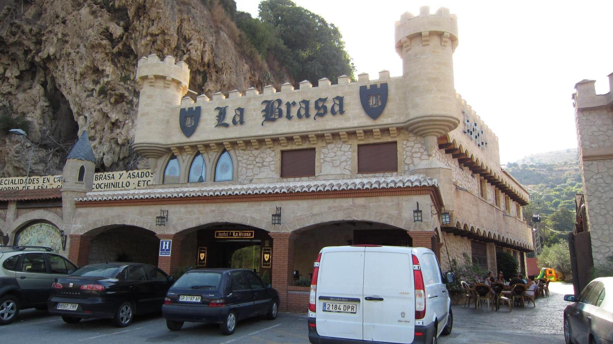Hotel La Brasa Велес-де-Бенаудалья Екстер'єр фото