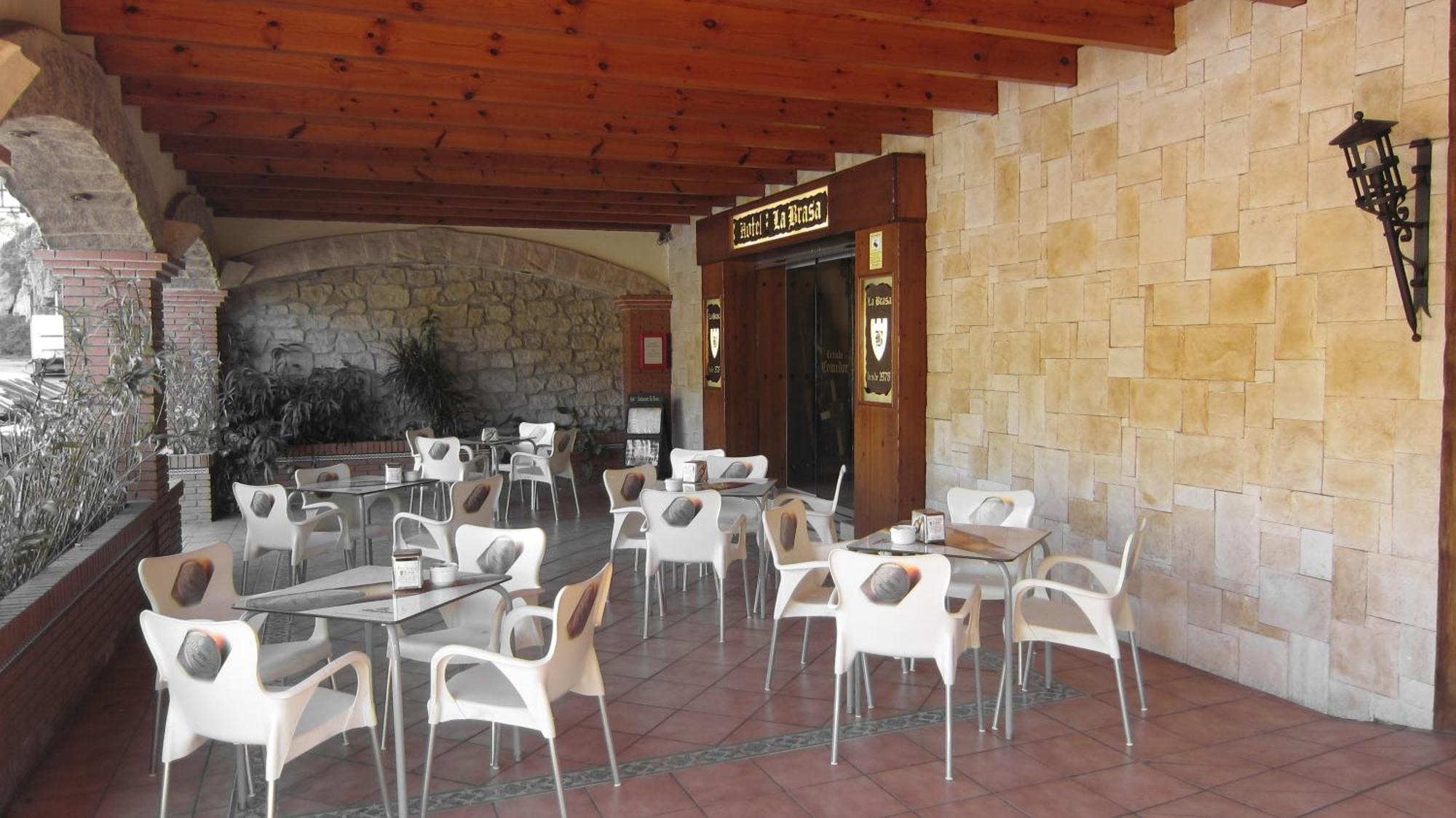 Hotel La Brasa Велес-де-Бенаудалья Екстер'єр фото